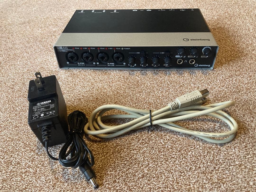 Steinberg UR44 USBオーディオインターフェイス【ガリあり】 Steinberg UR44 USBオーディオインターフェイス【ガリあり】 Steinberg