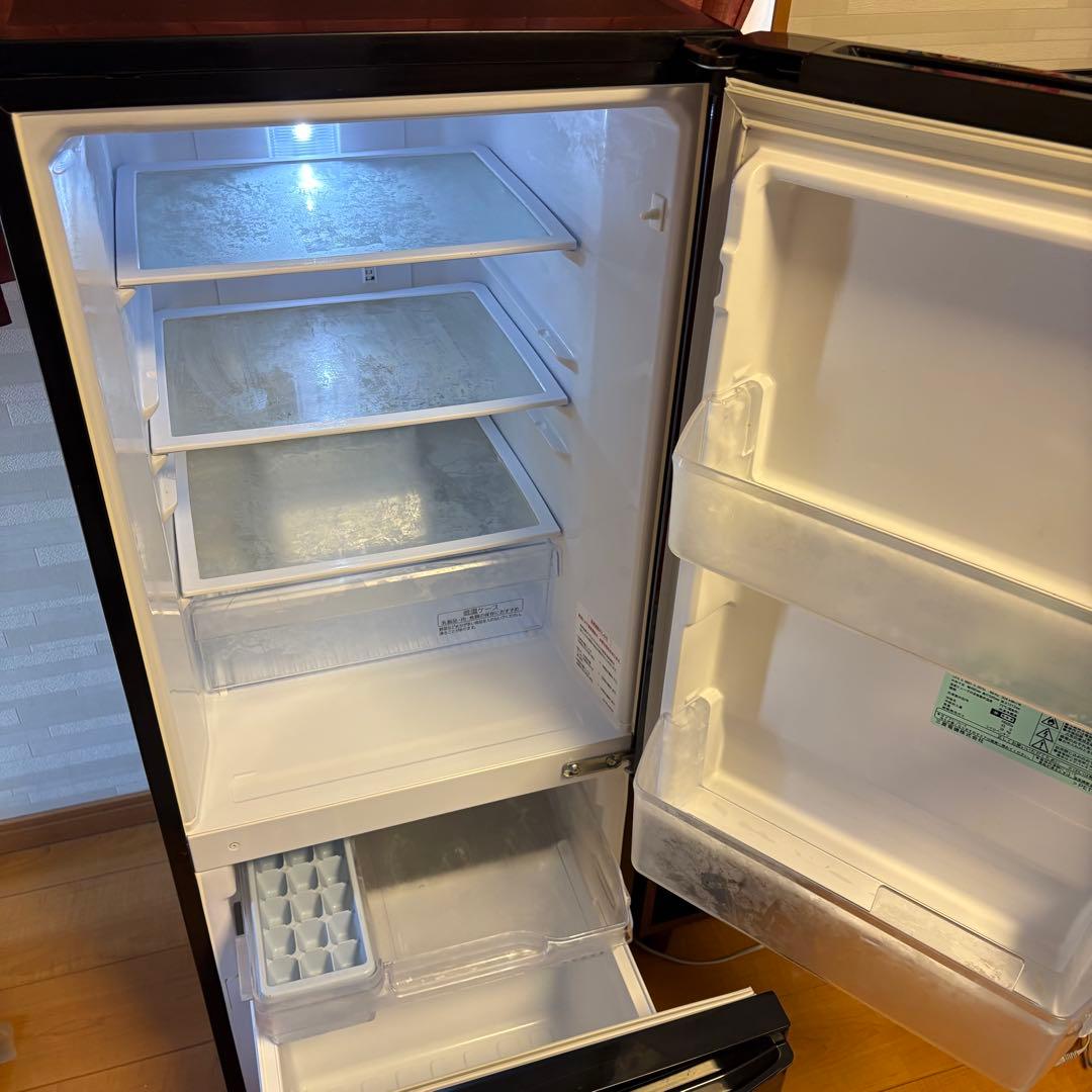 値下げ‼️【東京23区送料無料‼️】三菱　冷蔵庫 147L 黒　2019年製