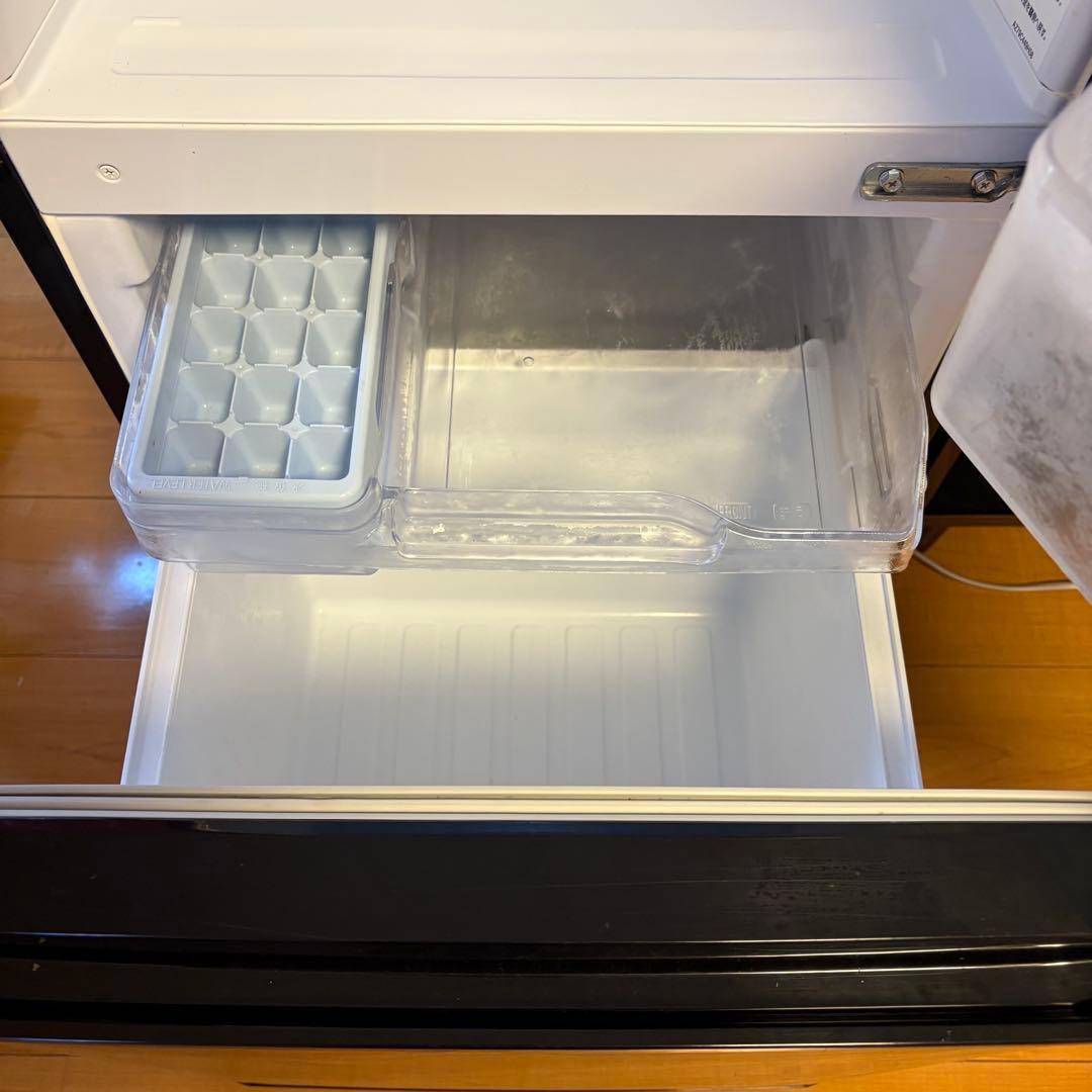 値下げ‼️【東京23区送料無料‼️】三菱　冷蔵庫 147L 黒　2019年製