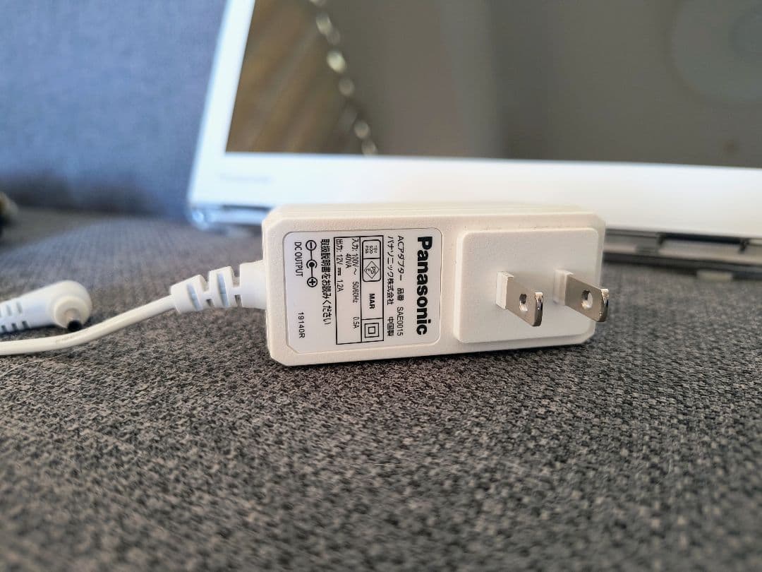 Panasonicプライベート・ビエラ　ポータブルテレビUN-10E9D