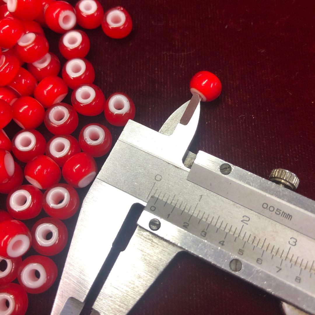 鹿革紐3ミリ、2ミリ、アソートネック28本、朱赤色約ビーズ2
