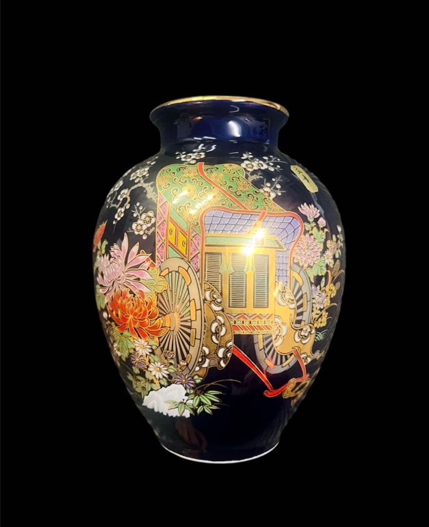 九谷焼　文峰心　時代物　金彩装飾壺 鷹椿　 花瓶&灰皿セット 九谷焼「飾壺 彩磁彩 椿寿」三代浅蔵五十吉 A00021（石川県小松市