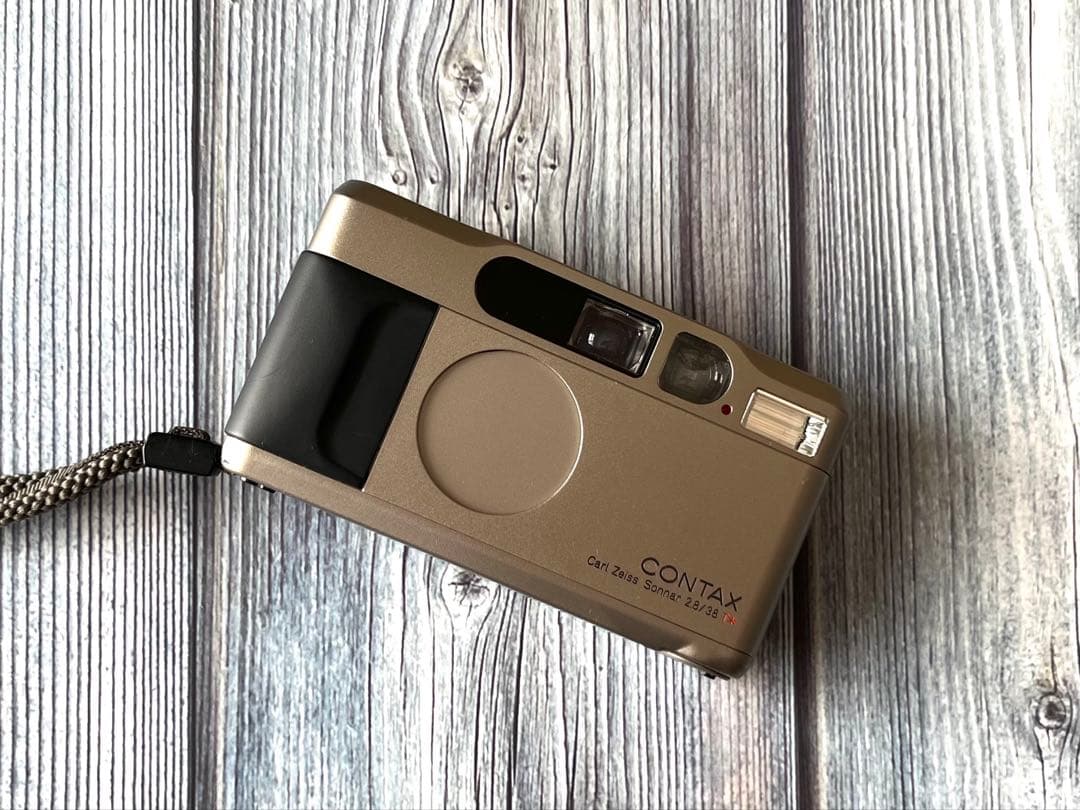 美品！CONTAX T2 シルバー コンパクトカメラ Amazon.com : Contax T2 Silver 35mm Camera : Point And Shoot Film