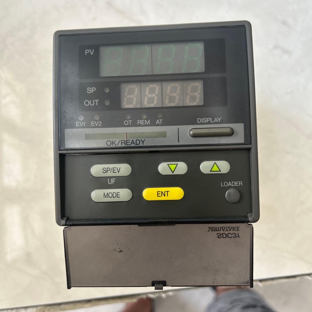 ヤマタケ アズビルazbil SDC31 C315GA000300 指示調節計 - メルカリ