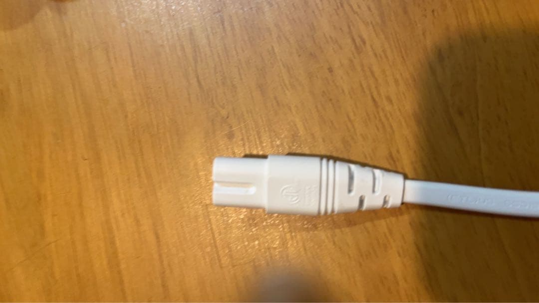 ジャンクホワイトニング/電源コードの差し込みが出来ません/コード交換の修理必要