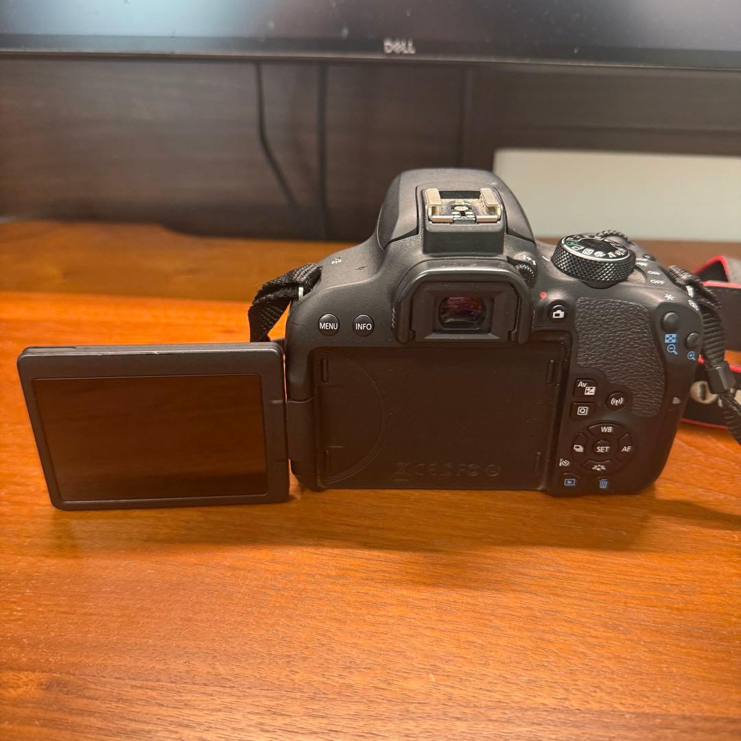 ふ*✨様 【ダブルズームキット】Canon EOS Kiss X9i 一眼レフカ