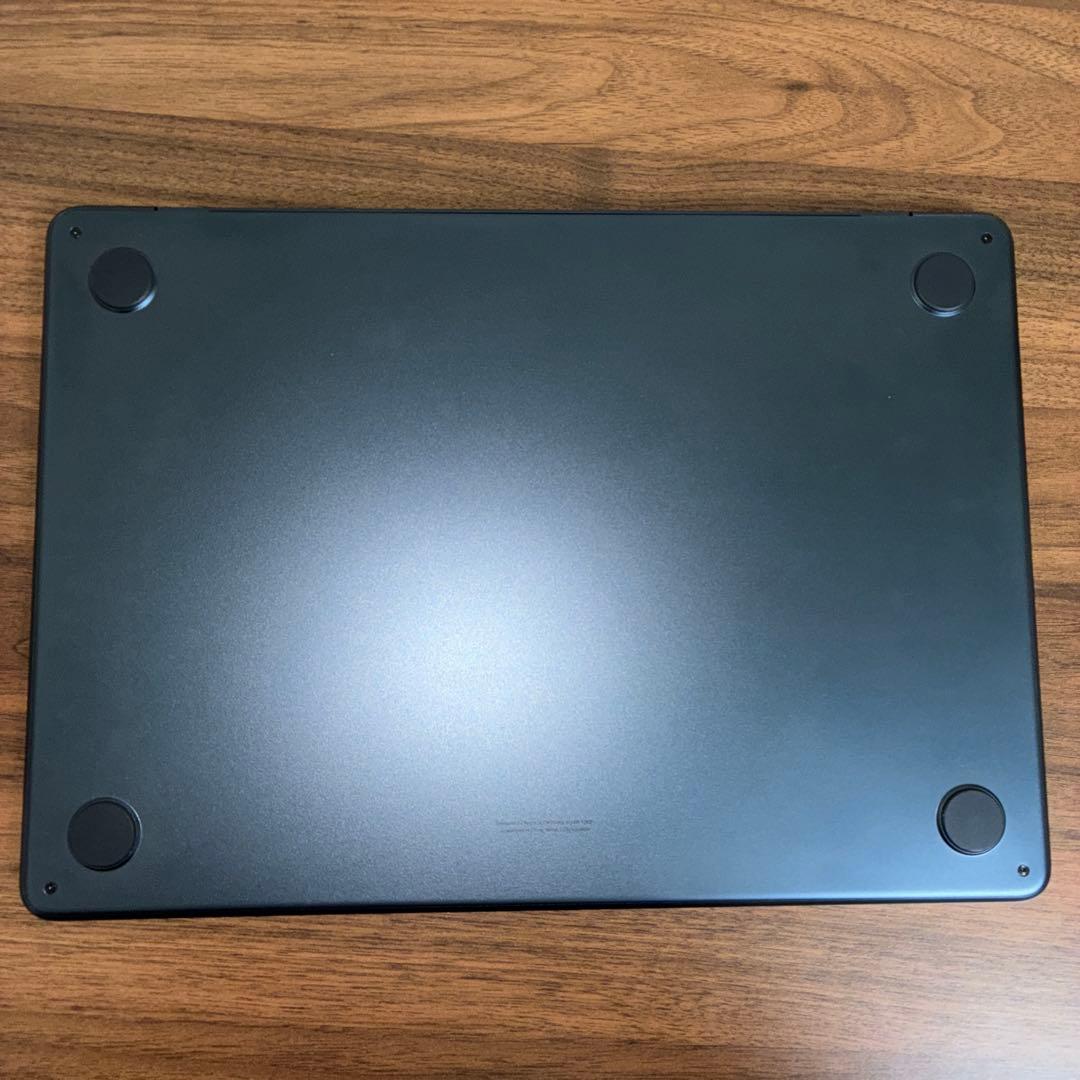 美品 MacBookAir M2 13インチ ミッドナイト16GBメモリ