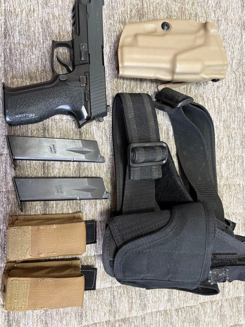 SIG P226e2 ガスガン ホルスター付き BLACKHAWK Serpa CQCホルスター SIG P220/P226E2/P226R他 | ミリタリー