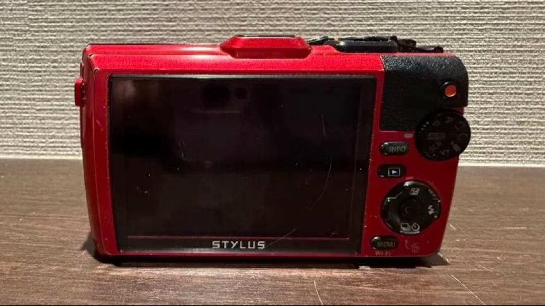 OLYMPUS STYLUS TG-4 レッド【中古品】
