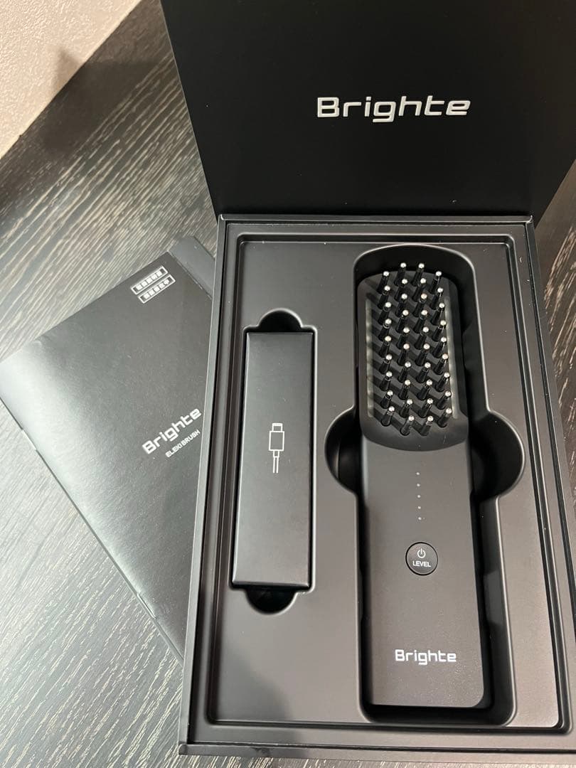 【未使用に近い】【Brighte ブライト エレキブラシ】ブラシ型 美顔器