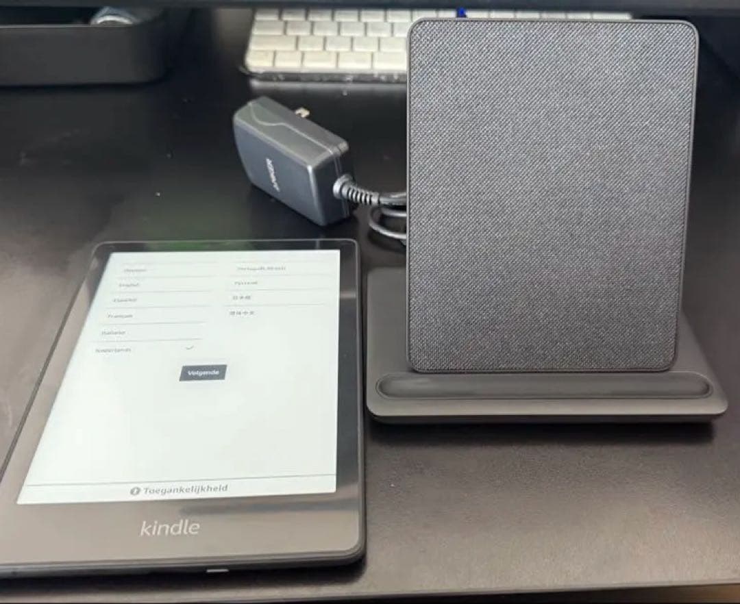 訳あり！ Kindle Paperwhite シグニチャー32GB＋無線充電器 Amazon.co.jp: Kindle Paperwhite シグニチャー エディション (32GB