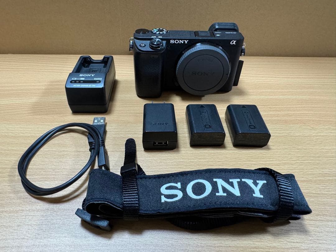 【値下げ】SONY α6400 本体、純正バッテリー2個、純正充電器