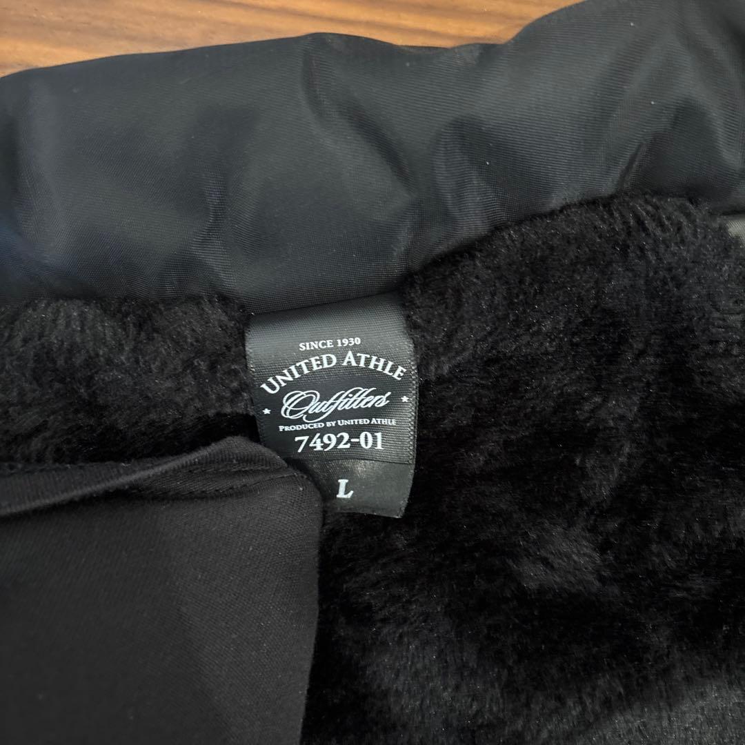 ブルゾンブラックジャンパー、中綿ジャケット、ナイロンジャケット