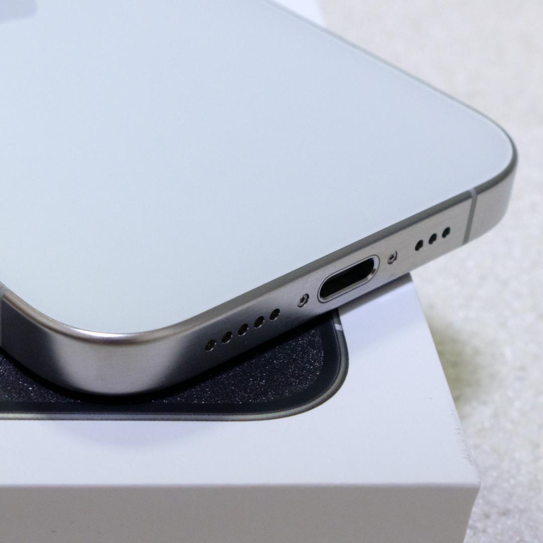 iPhone 15 Pro 512GB ホワイトチタニウム 箱/付属品あり