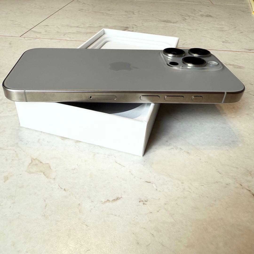 iPhone15Pro 128GB SIMフリー　ナチュラルチタニウム