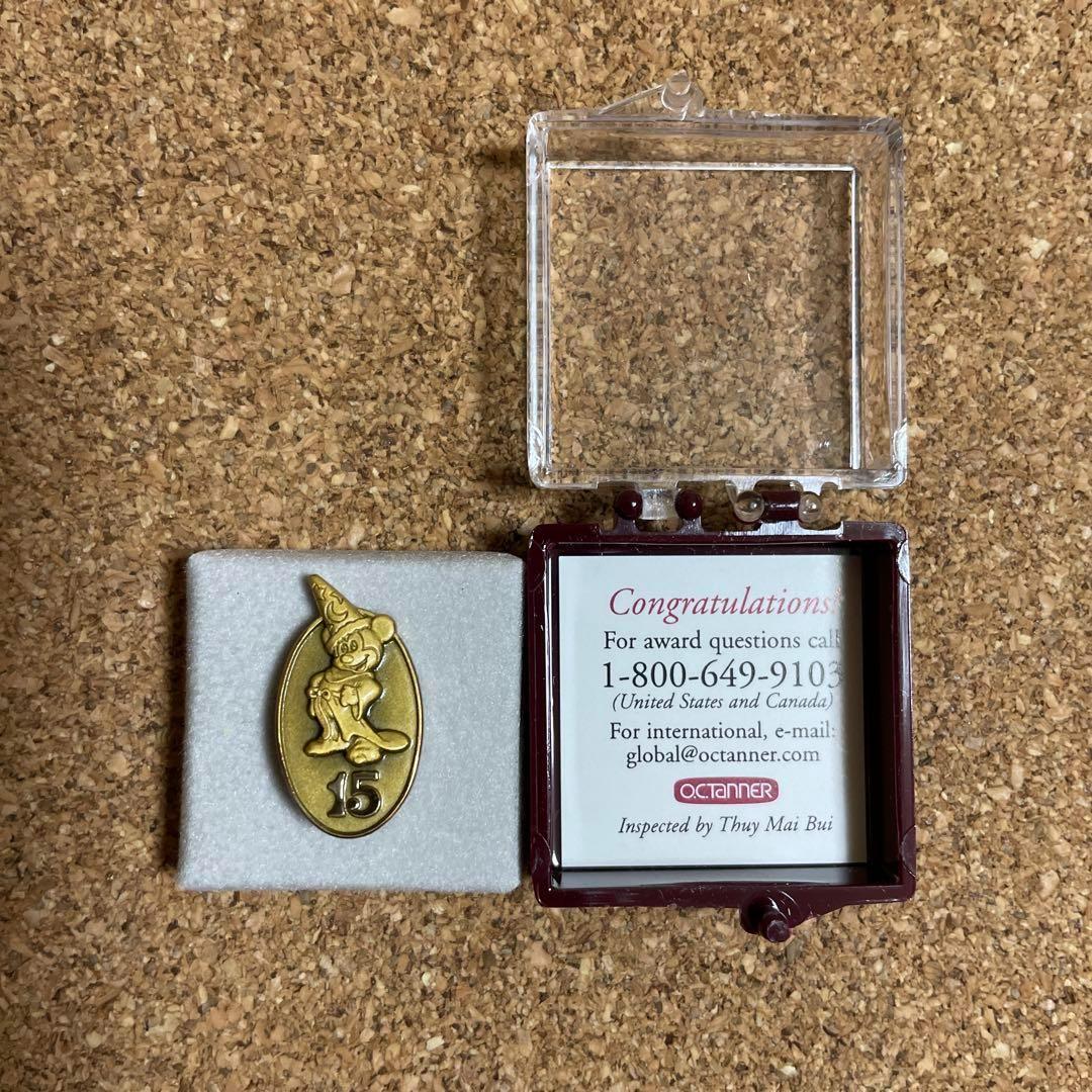 ディズニー キャスト限定 ピンバッジ 勤続 15年 非売品 新品 未使用