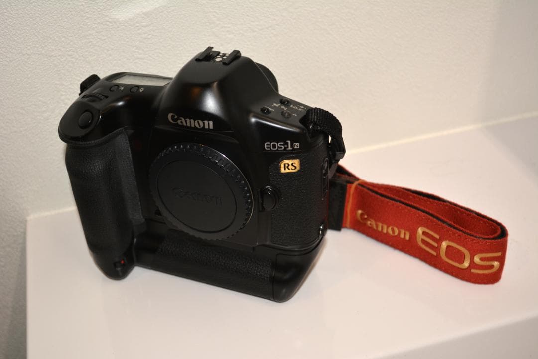 Canon EOS-1N RS フィルムカメラ