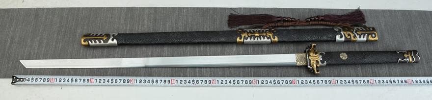 鎏金銀 中華唐刀 模造刀 居合刀 武士道 武具 漢剣 唐刀 龍泉剣 手鍛造