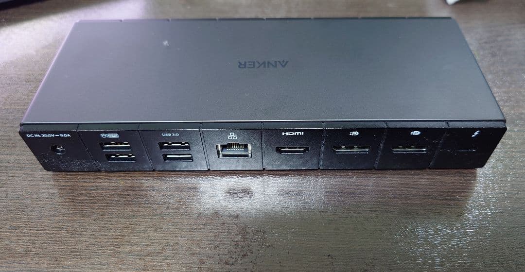 Anker 778 Thunderbolt ドッキングステーション