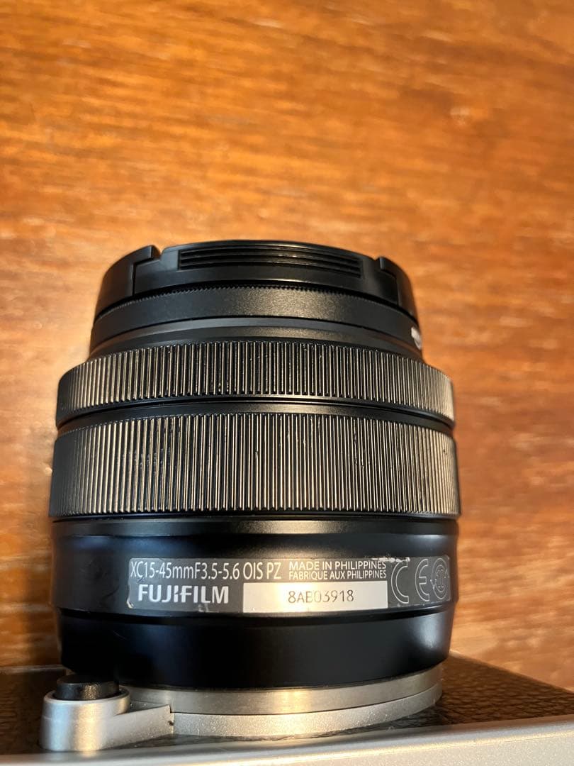 【SALE】稼働品 FUJIFILM X-A1 ズームレンズ 充電器付