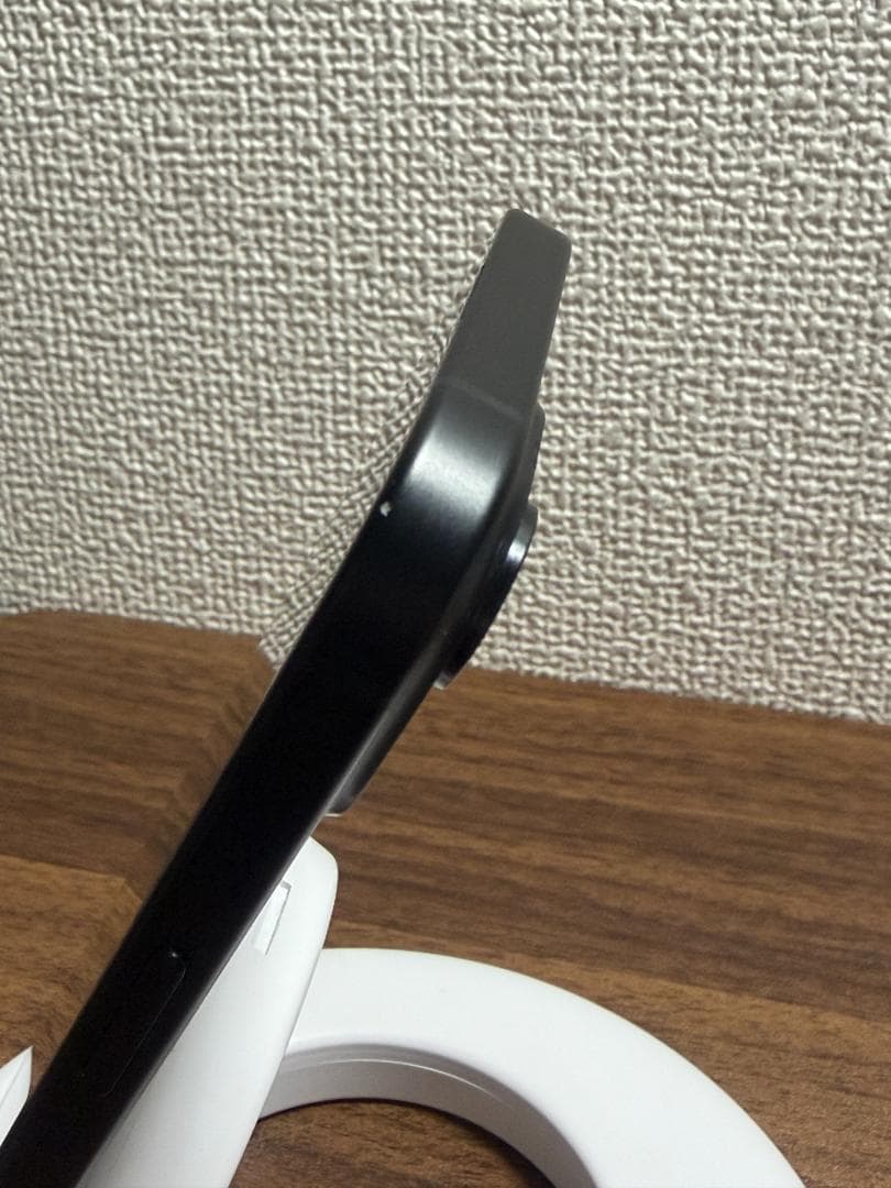 iPhone 15 ブラック 128GB 本体【純正バッテリー89%】