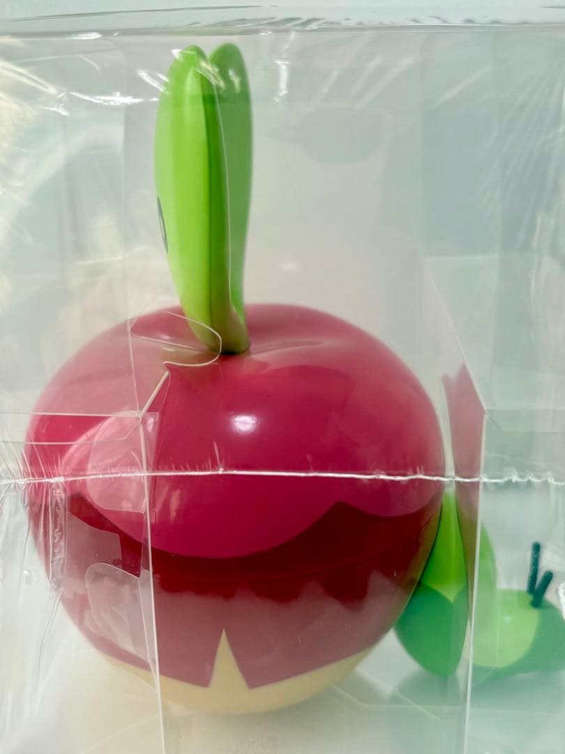 新品 カジッチュ型ケース入りあまーい&すっぱいりんごグミ - メルカリ