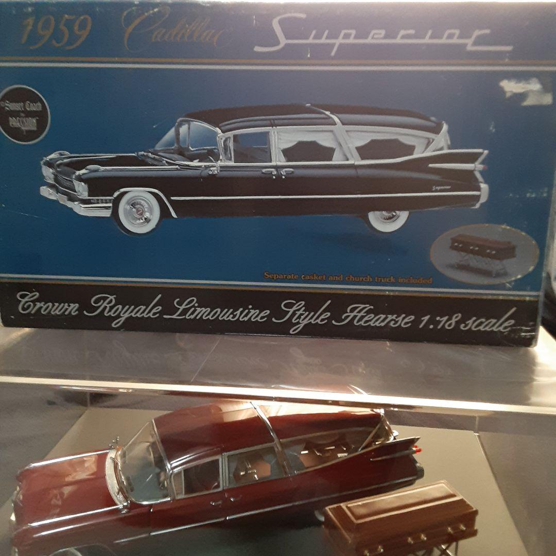 1959年型キャデラック霊柩車ミニカー 棺桶付き廃盤希少1/12sizu - メルカリ