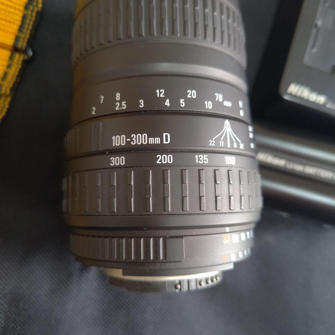 Nikon デジタル一眼レフ　D70 ダブルズームセット