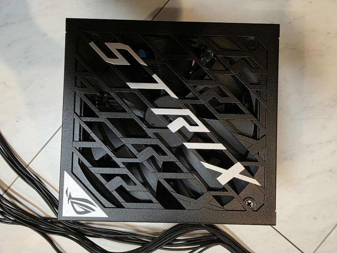 ROG STRIX 1200W Platinum ATX 3.1　美品