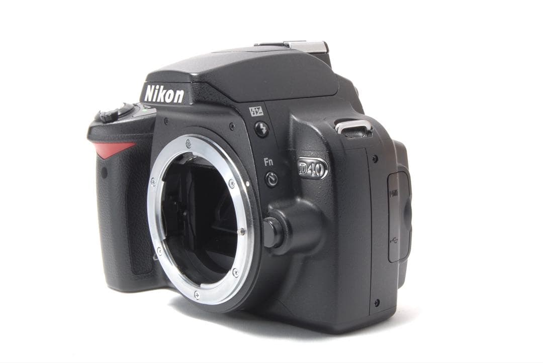 届いてすぐに使える Nikon D40 ダブルレンズ 初心者にもおすすめ