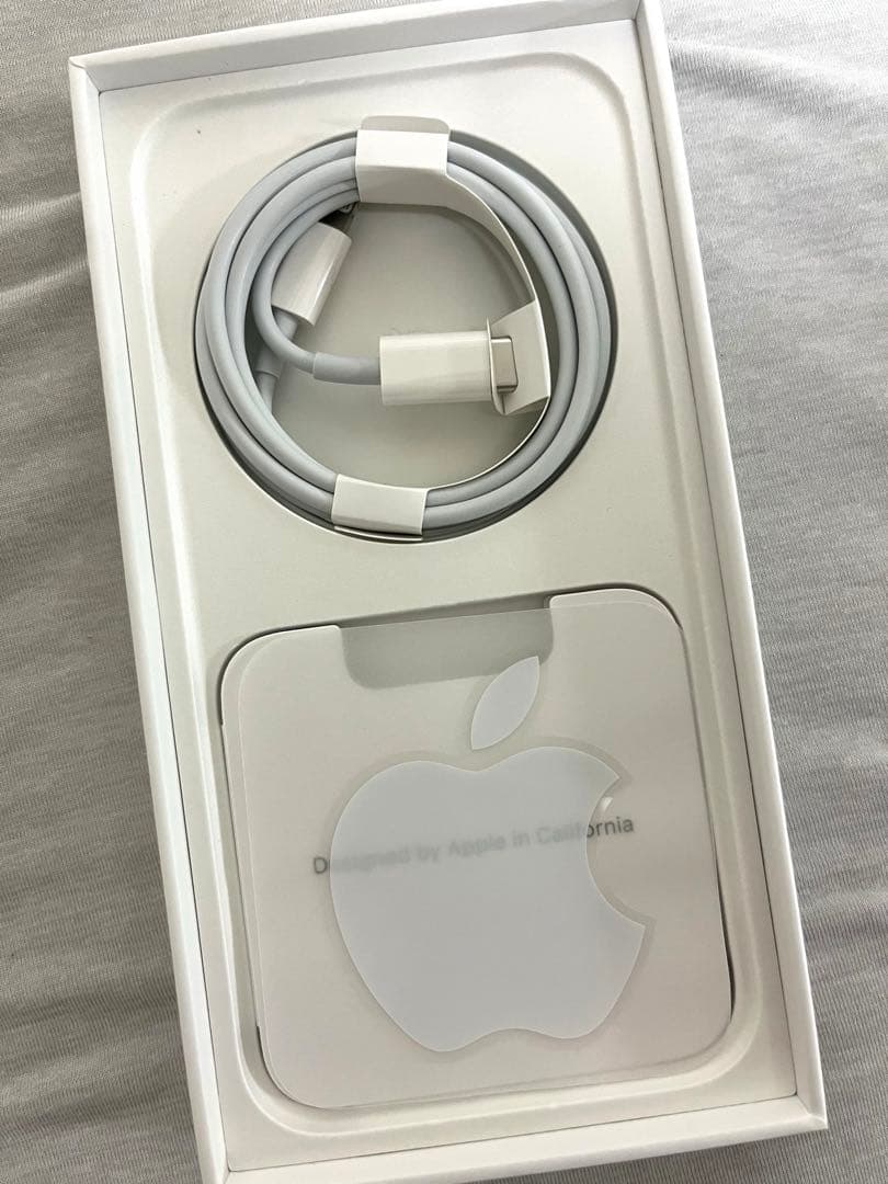 ⚫︎なお⚫︎ Apple iPhone 13 ミッドナイト 本体