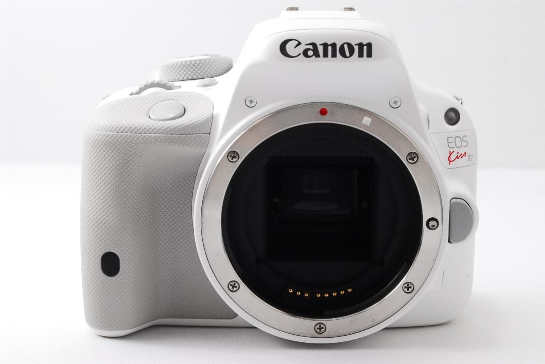 ❤️希少ホワイトボディ✨Canon Kiss X7 スマホ転送OK 使用感少✨美品