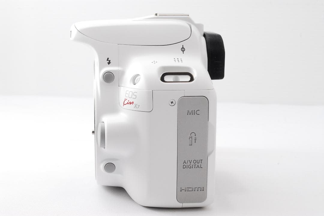 ❤️希少ホワイトボディ✨Canon Kiss X7 スマホ転送OK 使用感少✨美品