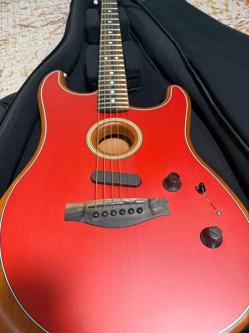 最終値下げ Fender USA アコスタソニック ダコタレッド ギグバッグ付き 楽天市場】Fender USA American Acoustasonic Stratocaster -Dakota