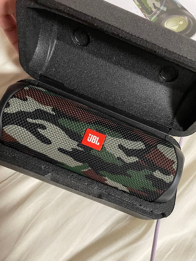 JBL FLIP5 迷彩 ワイヤレススピーカー Amazon.com: JBL FLIP 5 Waterproof Portable Bluetooth Speaker