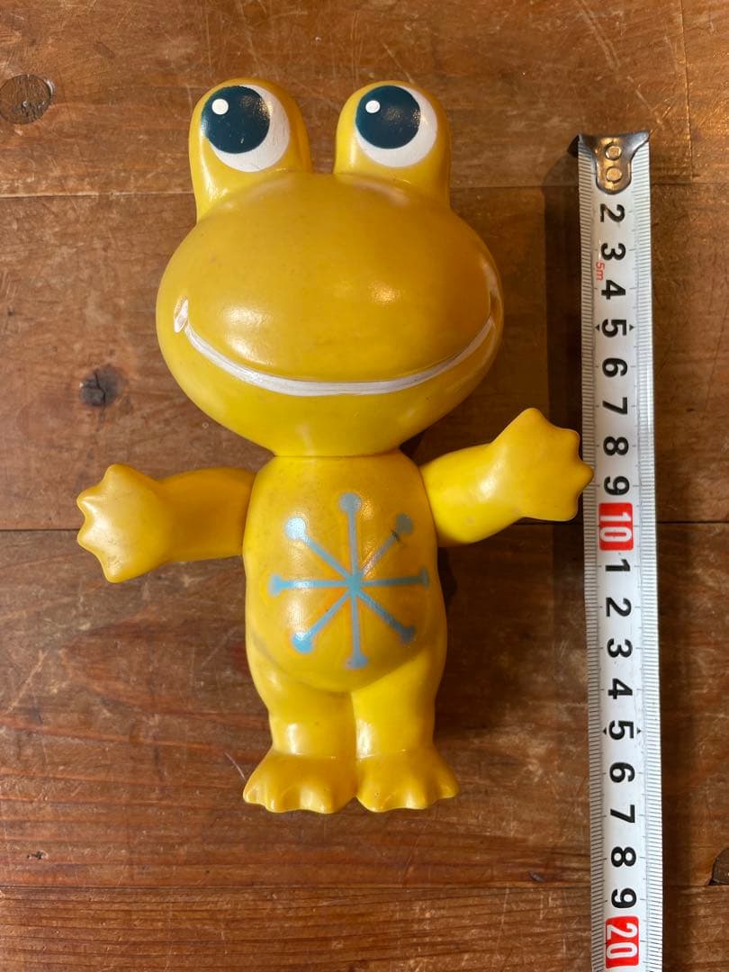 本日のみ値下げ❣️コーワ ケロちゃん　イエロー カエル 花火 ソフビ人形 企業モノ コルゲンコーワ ケロちゃん 水色 花火 ソフビ人形を宅配買取いたしまし