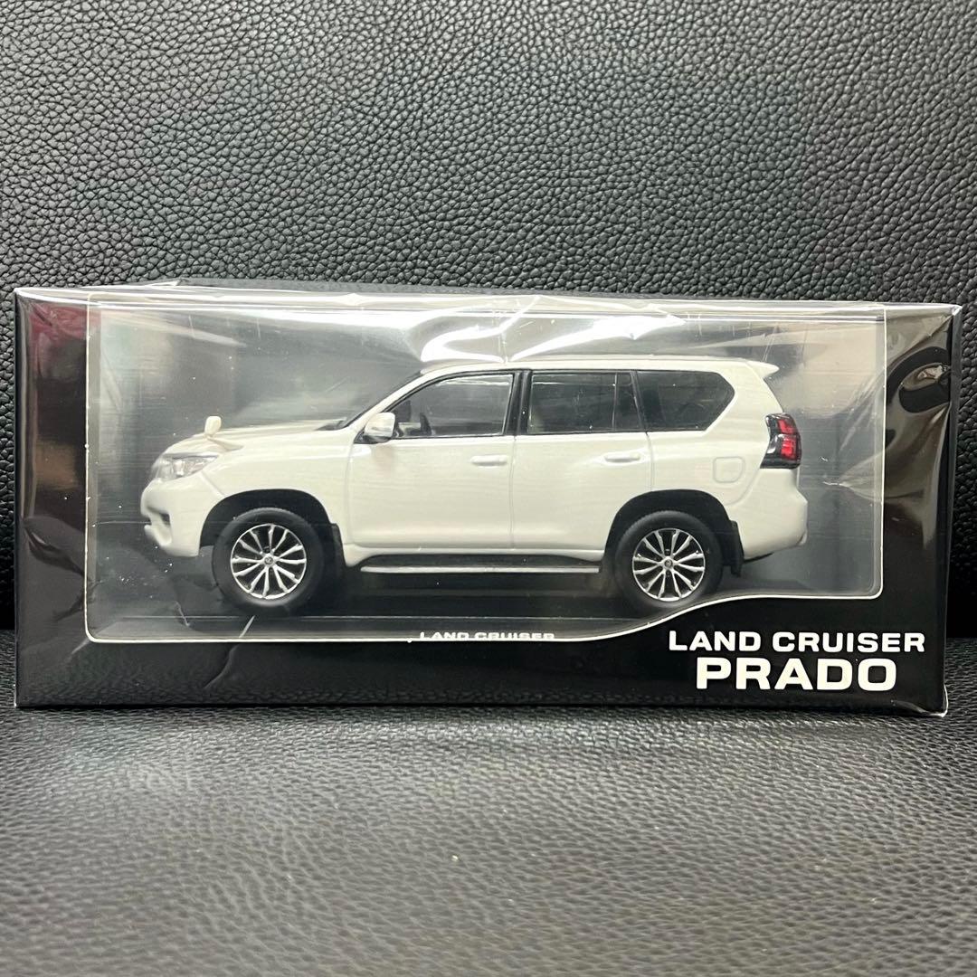 完全未開封】 ランクル プラド ホワイト カラーサンプル ミニカー 1/30