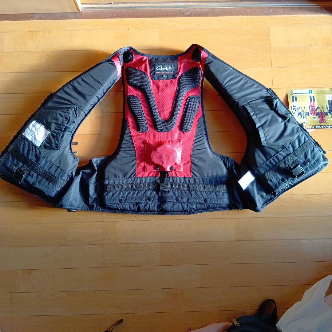 週末値下げオマケ付美品がまかつフローティングベストGM−2188レッド