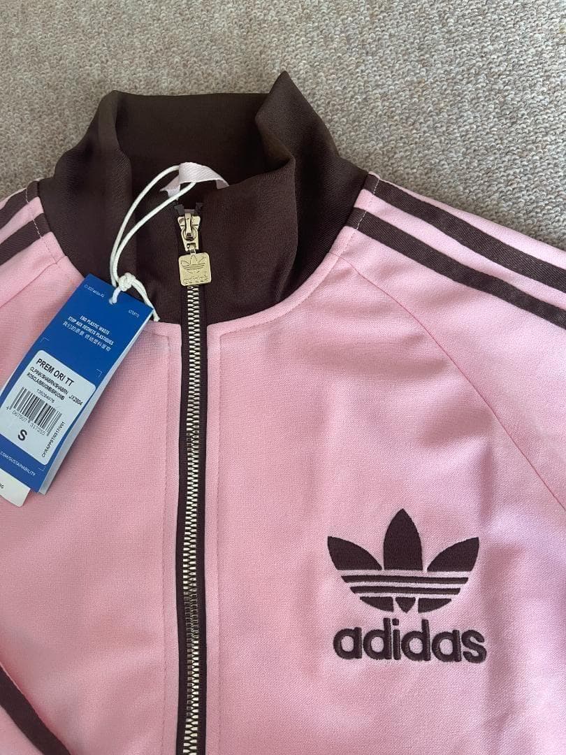 新品専用S 韓国限定 adidas トラックジャケット刺繍ロゴ ピンク