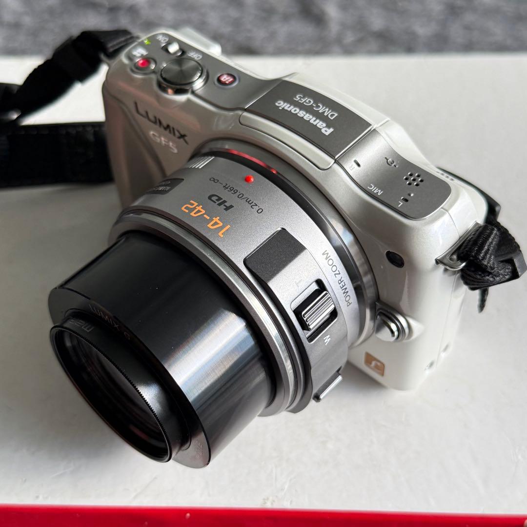 H56美品 パナソニック ルミックス DMC-GF5 ミラーレス一眼　カメラ