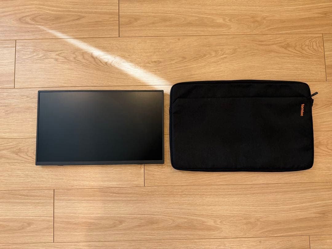 15.6インチ ワイヤレスディスプレイ 1080P