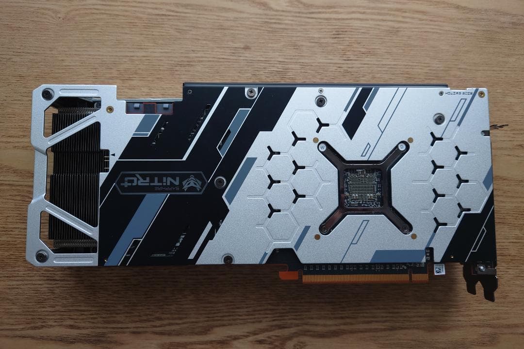 Sapphire Radeon RX 5700 XT 8GB グラフィックボード