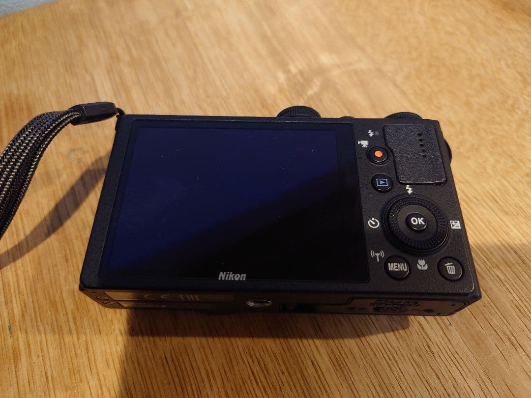 デジタルカメラ Nikon COOLPIXP340