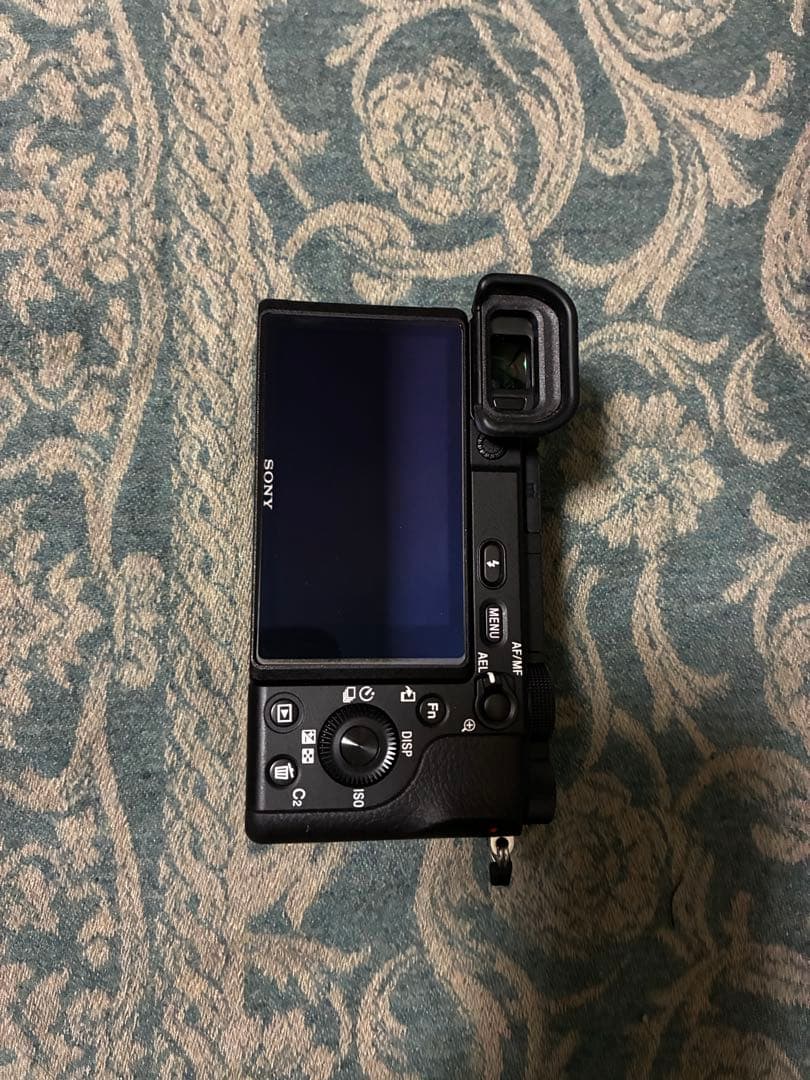 美品α6400パワーズームレンズキットブラック ILCE-6400Lおまけ付き