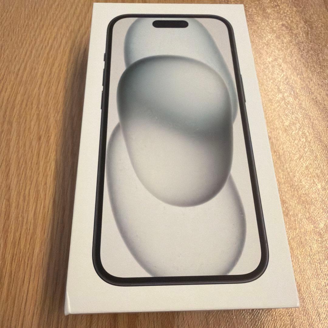 Apple iPhone 15 ブラック　128G 本体　SIMフリー