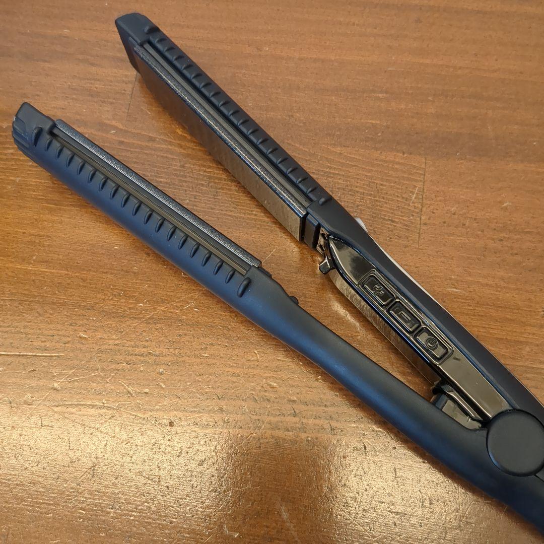 yui【美品】ホリスティックキュアストレートアイロン　CCIS-G03