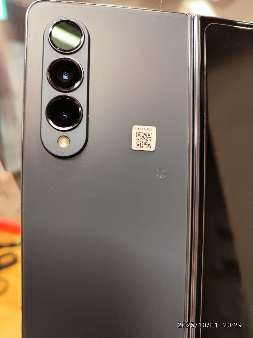 Fold トリプルカメラ付き 本体 元箱付き（最終価格）