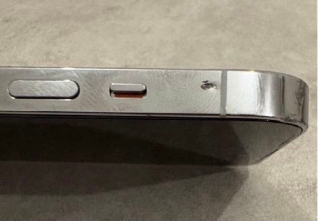 iphone 14 pro max シルバー