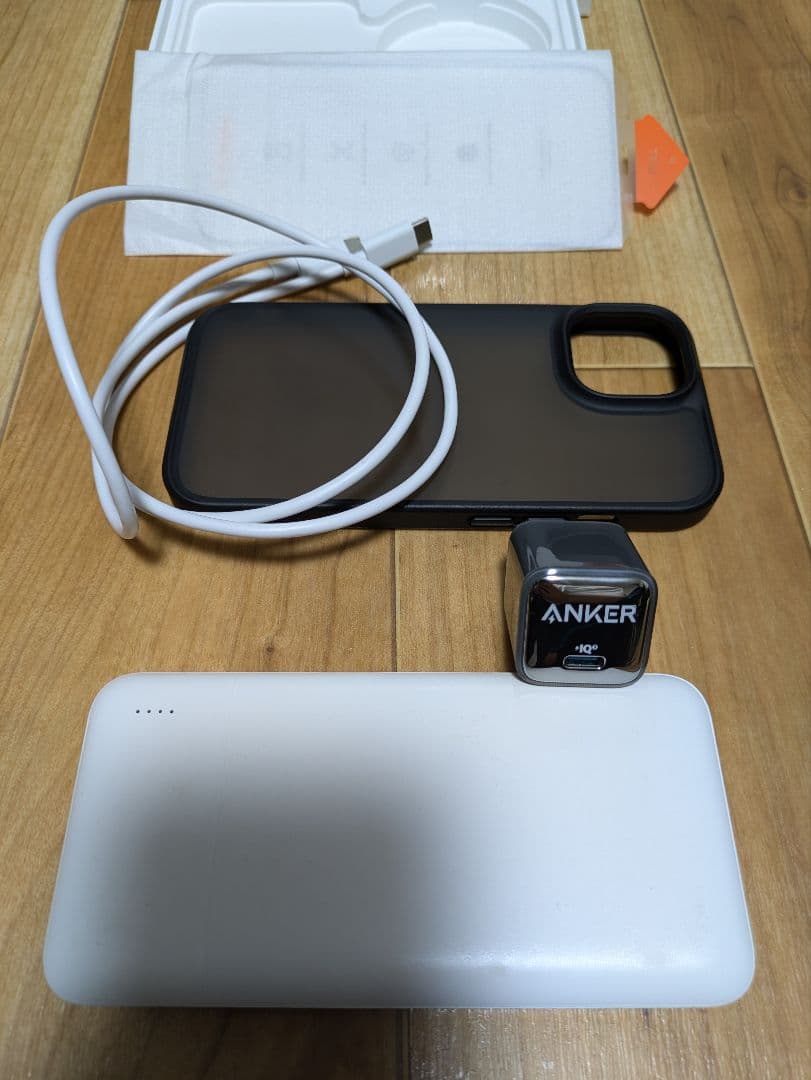 iPhone 15 128GB ブラック SiMフリー スターターセット