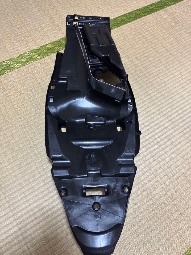 Cbr600rr 2007 から、ホンダ純正フエンダーCOMP．B，リヤー - メルカリ